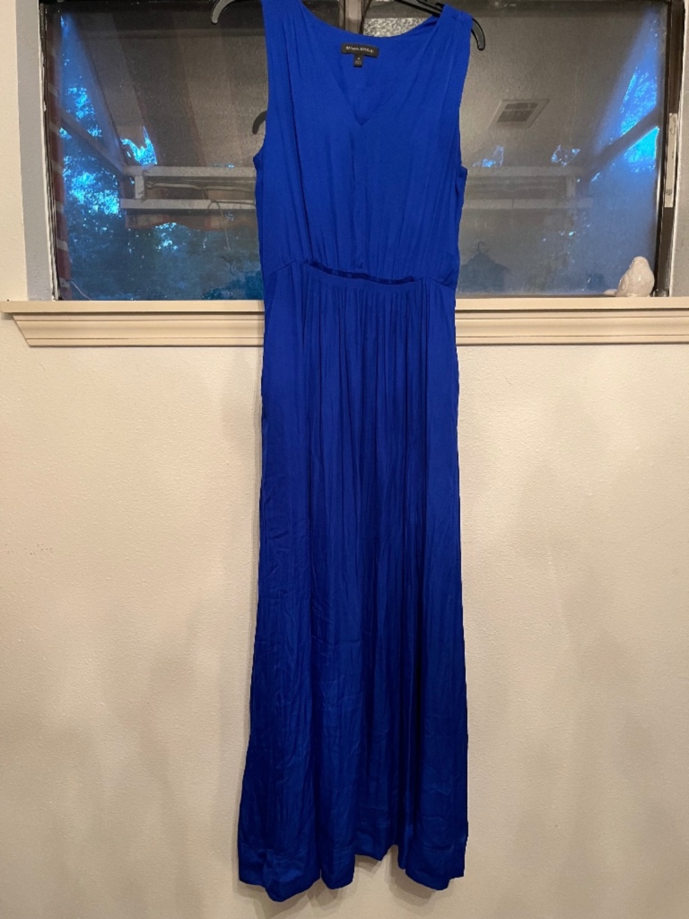 Long dress side slits